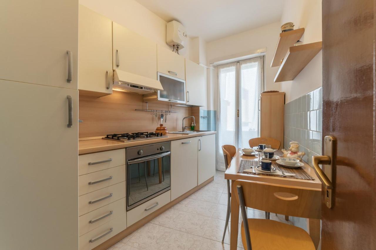 San Giovanni Apartment With Balcony Рим Екстер'єр фото
