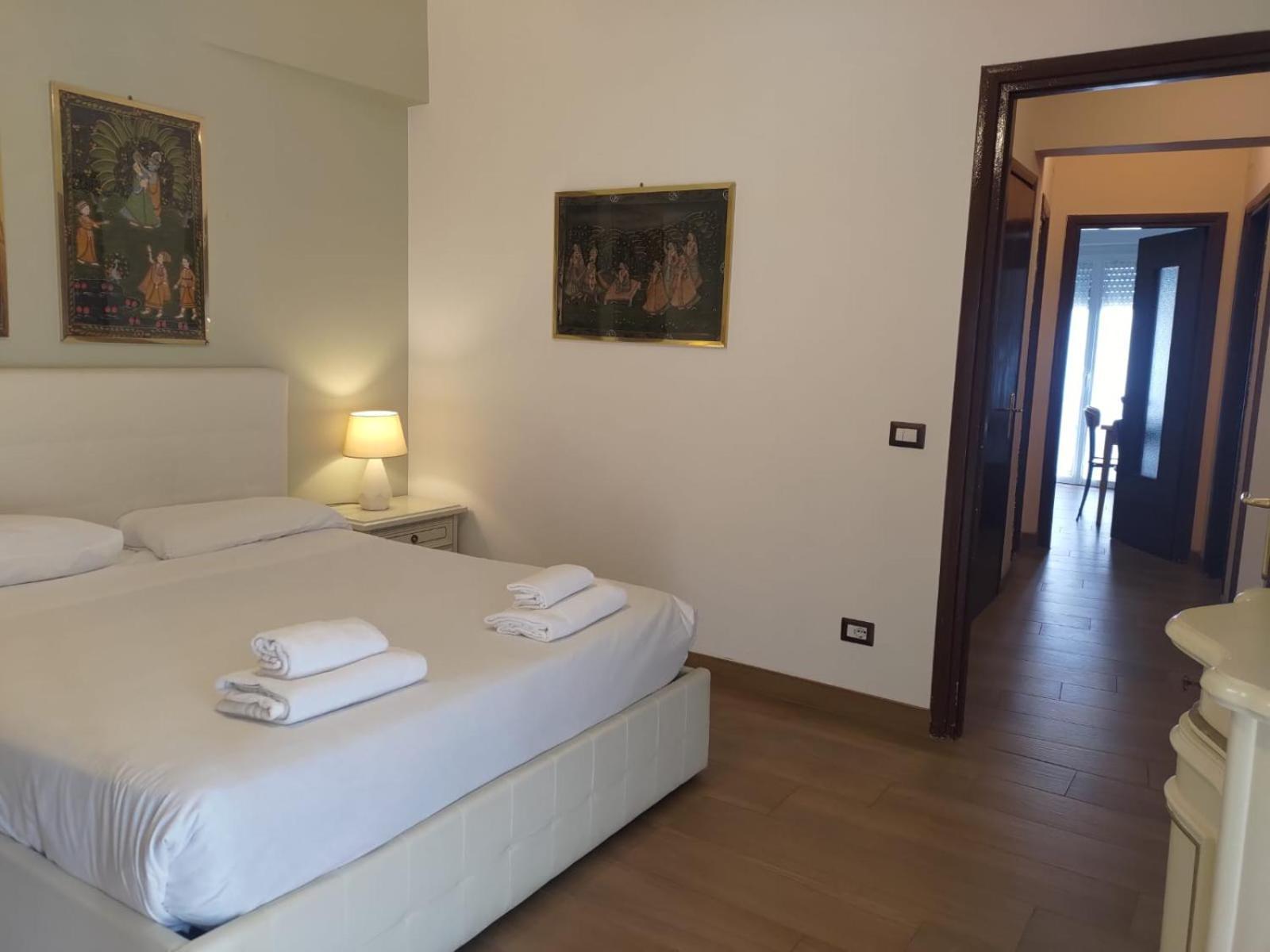 San Giovanni Apartment With Balcony Рим Екстер'єр фото